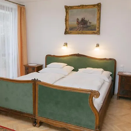 Gizella Bed & Breakfast 3*